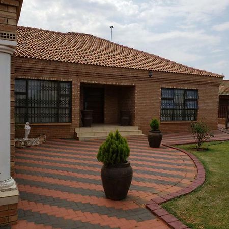 Granchis Guesthouse Ледиг Экстерьер фото
